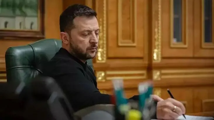 Zelenski: Ukraynaya əcnəbi qoşunların gəlməsi müzakirə olunur