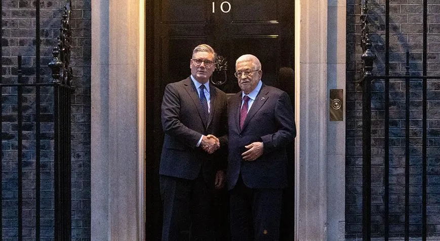 Britaniya Baş naziri Starmer Fələstin Prezidenti Abbasla görüşdü