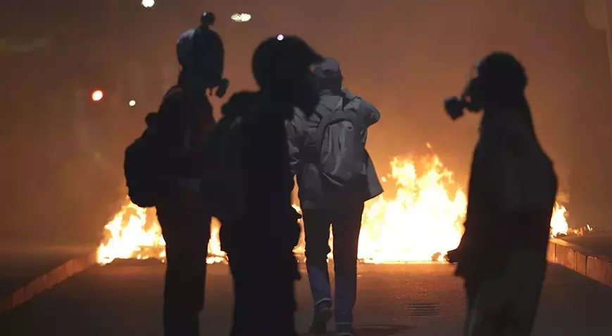Gürcüstanda polis-nümayişçi qarşıdurması: 27 yaralı