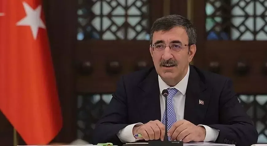 Vitse-prezident Yılmaz Prezident səlahiyyətlərini icra edəcək