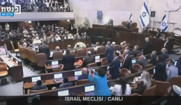 SON DƏQİQƏ: Tramp İsrail Knessetində etiraz şoku