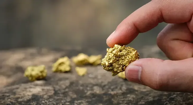 1444 tonluq qızıl mədəni aşkarlandı