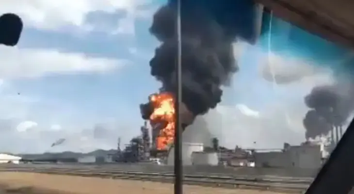 SON DƏQİQƏ Venesuelada neft terminalında dəhşətli partlayış alovlar yüksəlir