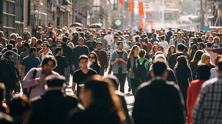 Türkiyə əhalisi: Kişi və qadın sayı məlum oldu