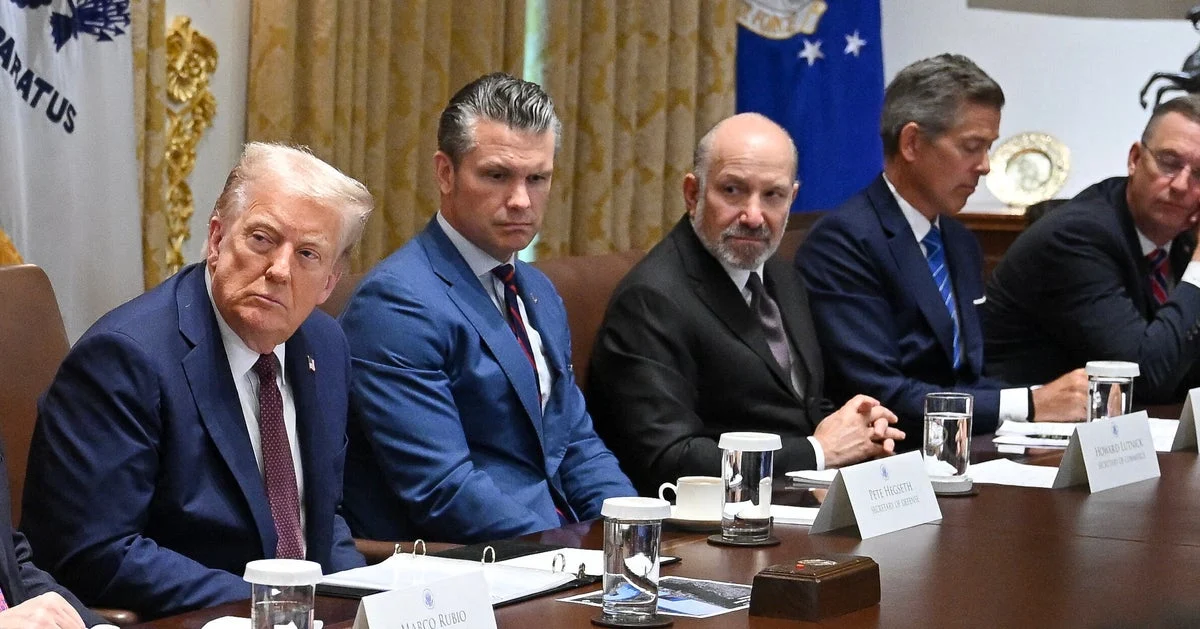 Manosferin aparıcı podkasteri Tramp rəsmisinin müraciətini narahatedici qaranlıq rəylə paramparça etdi