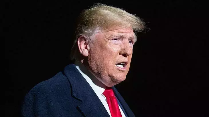 Trampdan Venesuelaya lazım gəlsə hərbi zərbə hədəsi