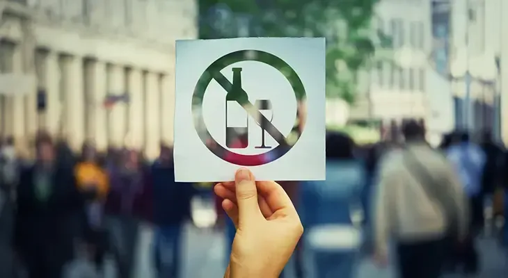 53 illik alkoqol satış qadağası ləğv edildi: 180 günlük sınaq müddəti