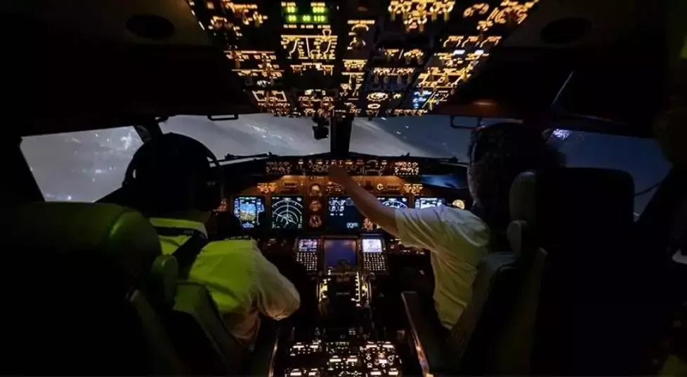 Sərxoş pilot 344 sərnişinin həyatını riskə atarkən yaxalandı