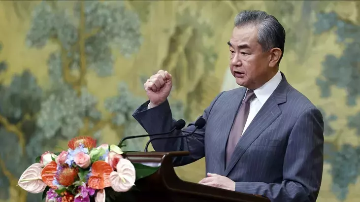 Çinli nazir Vanq Yi Maduro və xanımının qaçırılmasına dair açıqlama verdi