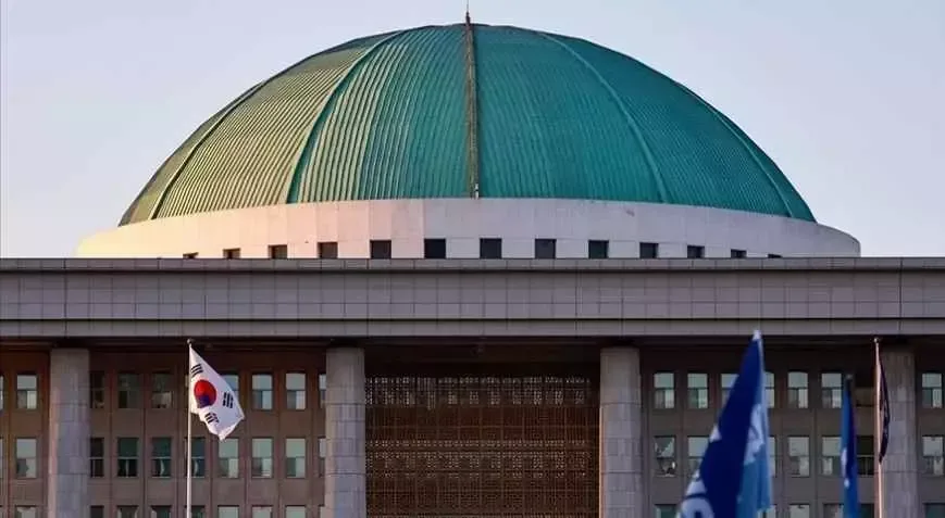 Keçmiş prezidentə üsyan rəhbərliyinə görə edam tələbi