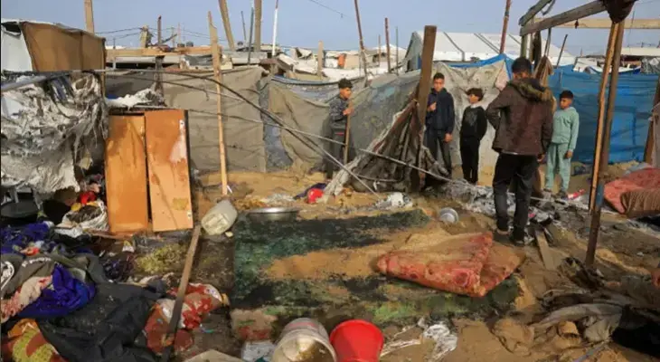 İsrail Xan Yunisdə mülki çadırlara zərbə endirdi: Həmas "vəhşicəsinə cinayət" adlandırdı