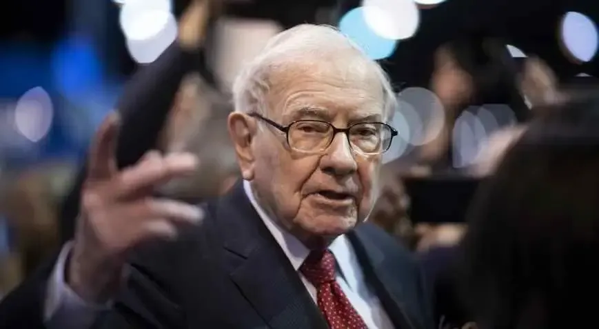 5 yaşından pul qazanan, 11 yaşında səhm alan trilyonerin yeganə məsləhəti