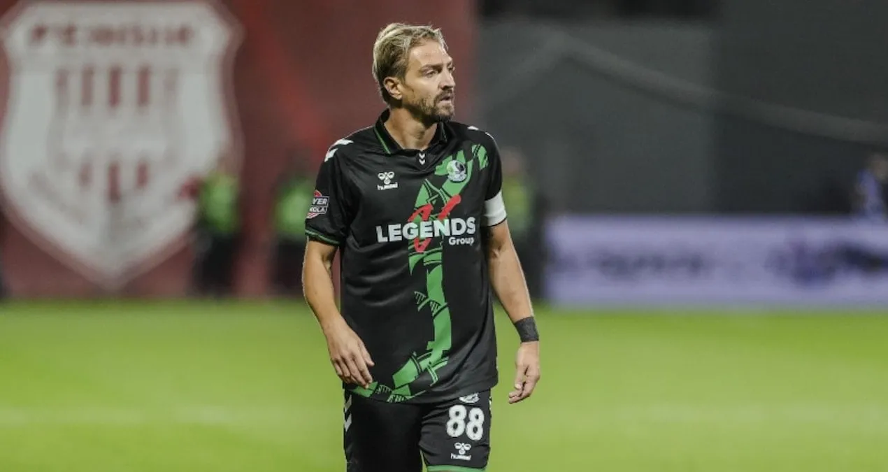 Caner Erkin və Burak Altıparmak heyətdən kənarlaşdırıldı