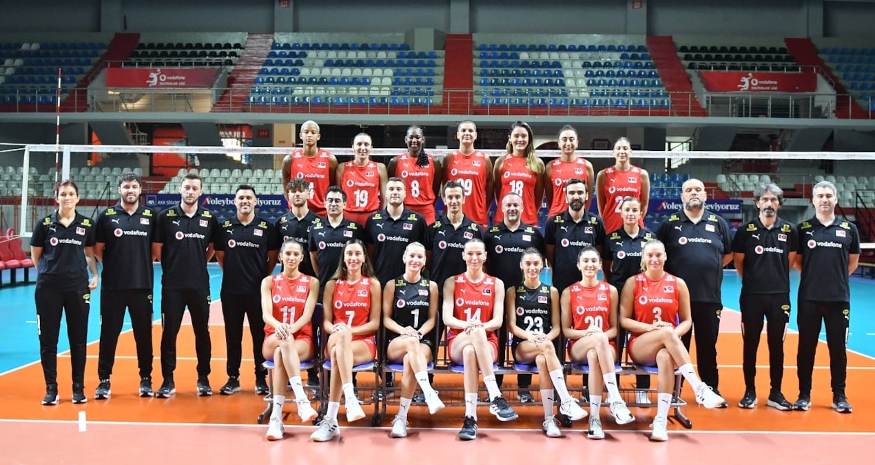 Filenin Sultanlarının dünya çempionatı heyəti bəlli oldu