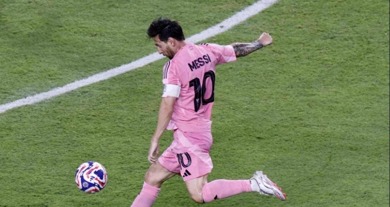 Lionel Messi rekord qırmaqdan yorulmur