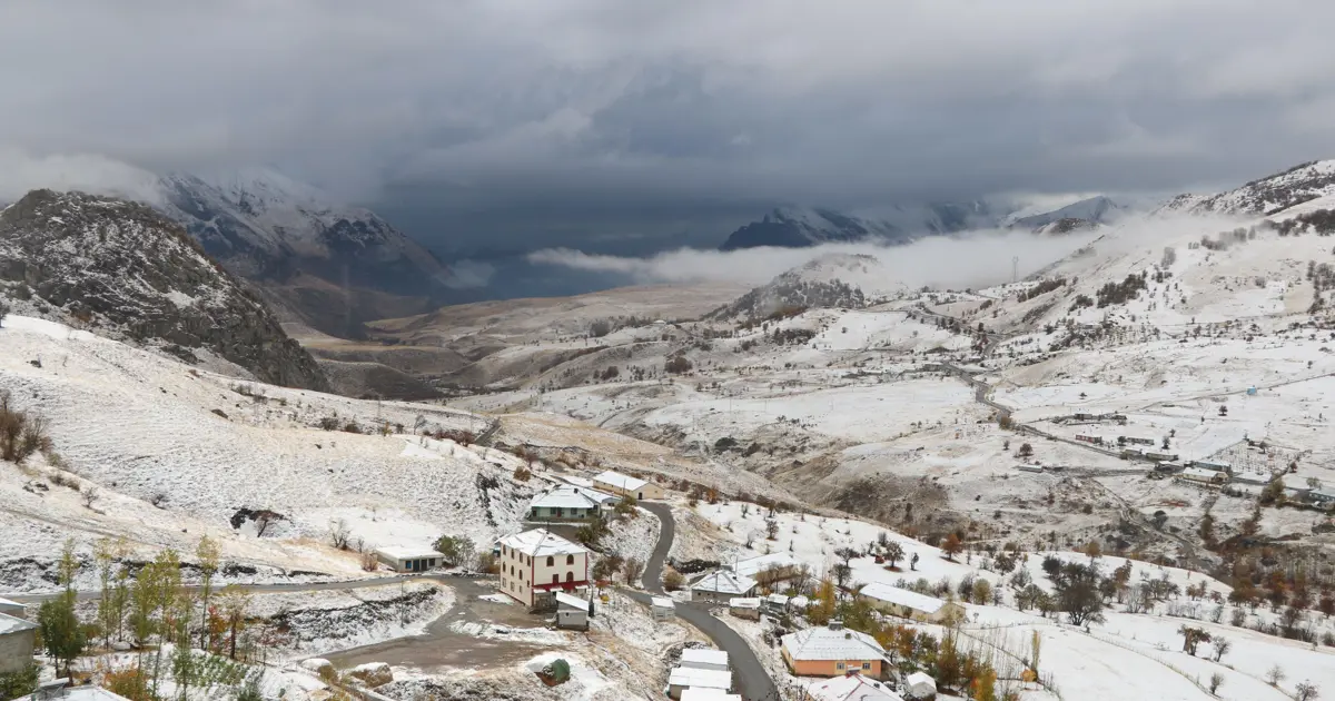 Hakkari dağları qara büründü
