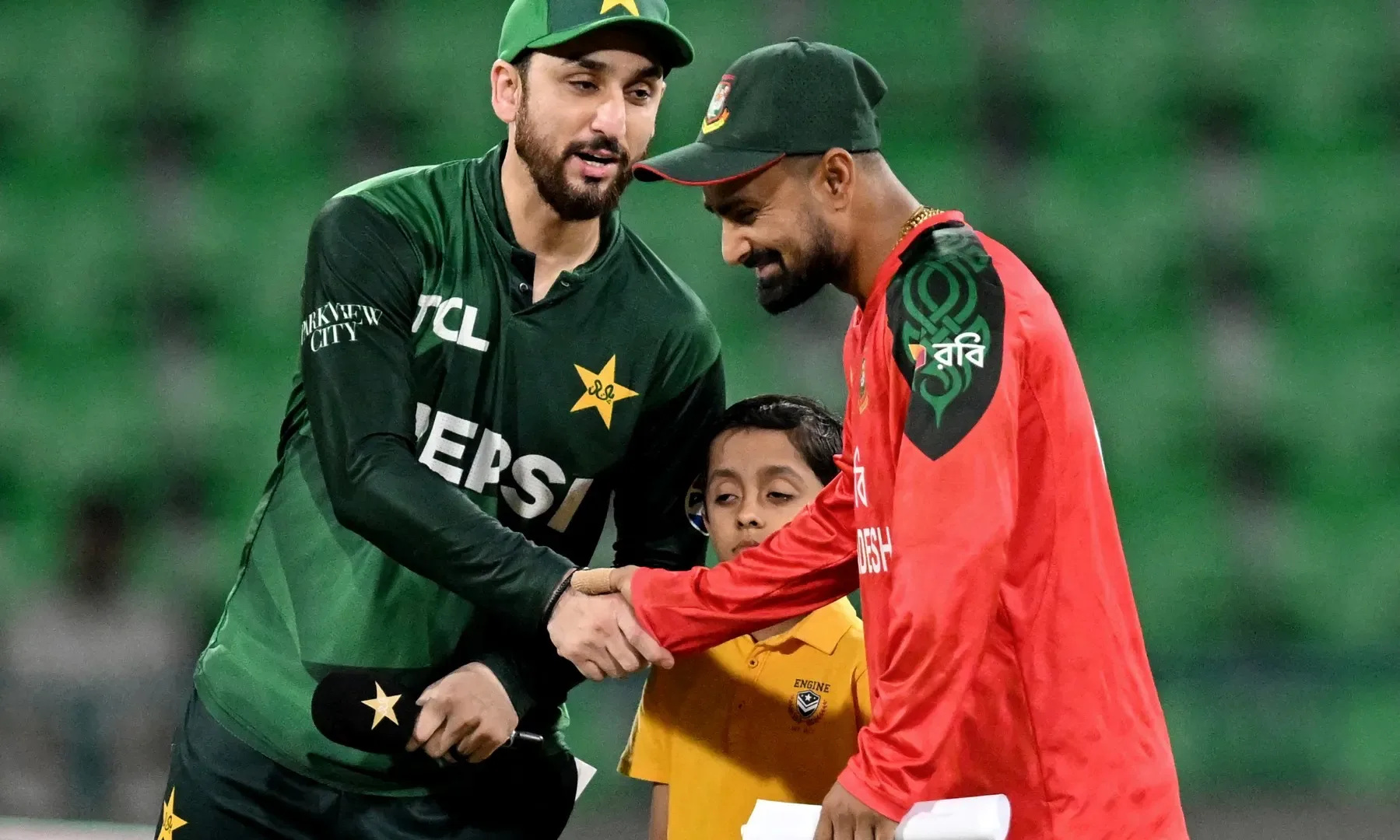 Şərif: Banqladeşə dəstək üçün T20-də Hindistanı boykot