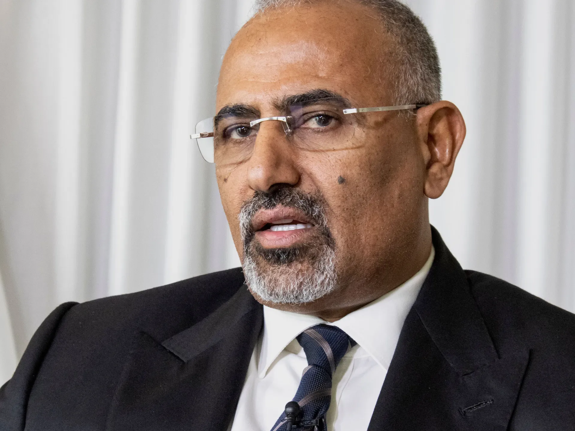 Səud koalisiyası danışıqları boykot edən Yəmən separatçılarını vurdu