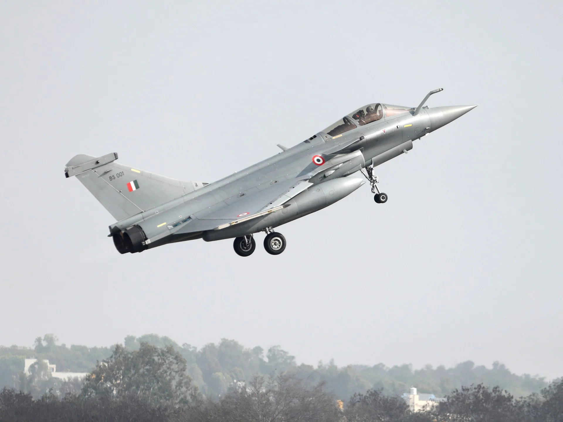 Fransa kəşfiyyatı: Çin Rafale qırıcılarının dünya satışını pozur