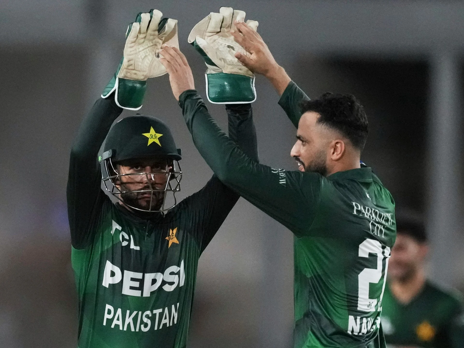 Nawaz 3 viket götürdü: Pakistan T20-də Vest Hindistanı 14 runla uddu