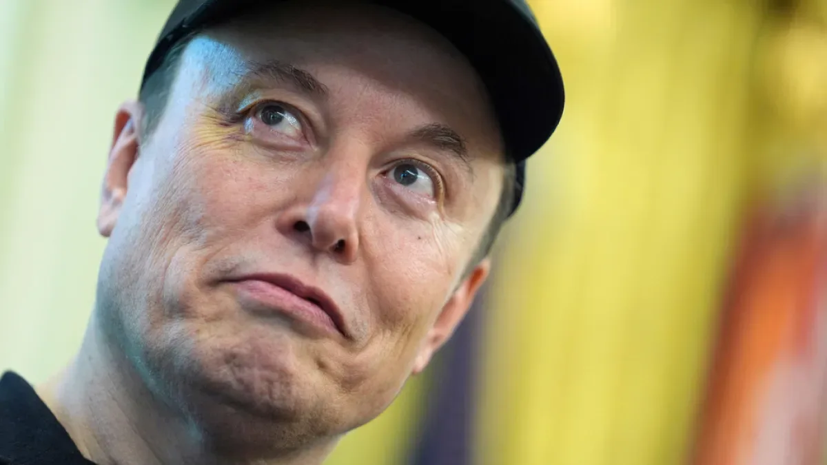 Böyük Britaniya Elon Maskın Grok-unu deepfake-lərə görə araşdırır