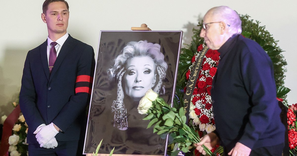 Svetliçnayanın məzarı ölümündən bir il sonra tərk edildi