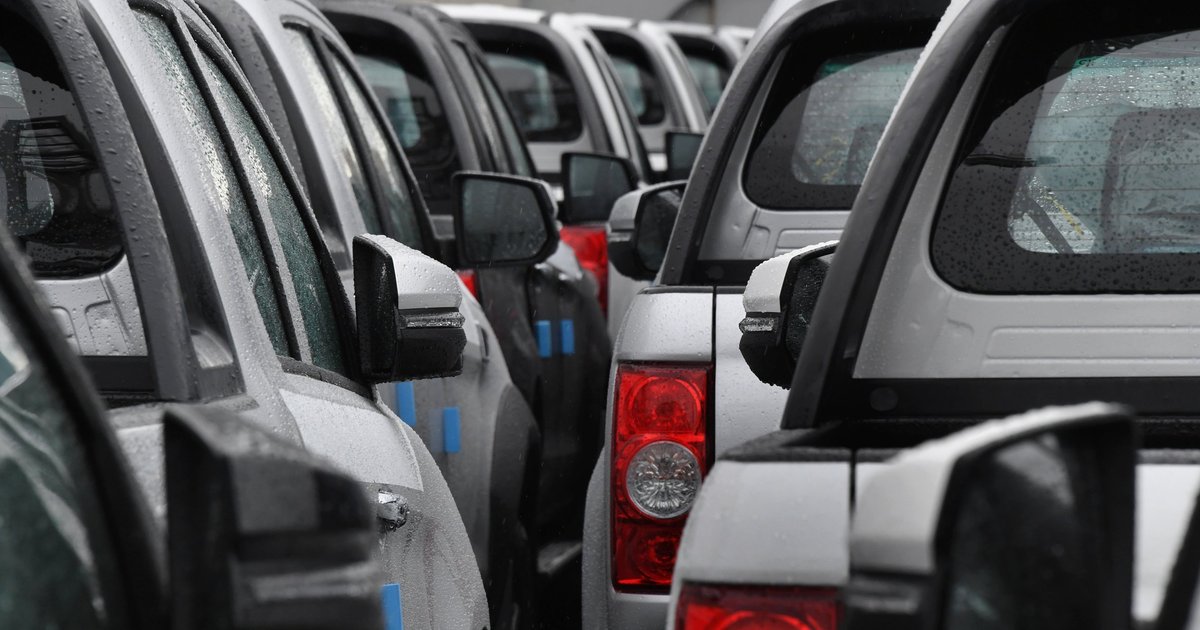 Avtomobil idxalına yeni utilizasiya haqqından yayınmaq: Çin çıxış yolu tapdı