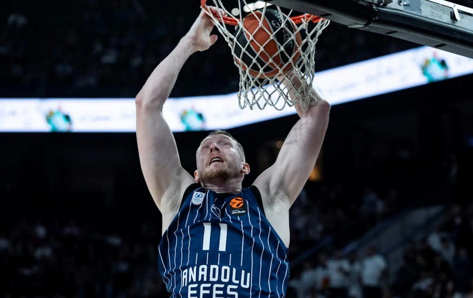 Efes müdafiəyə qayıdır