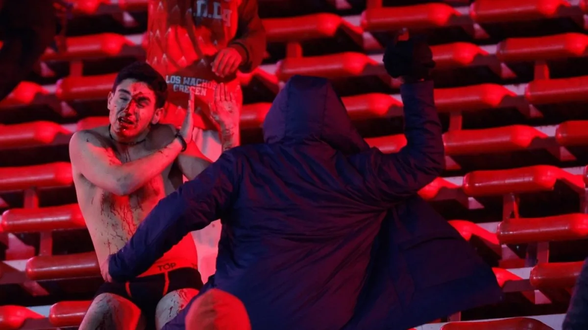 Argentinada futbol matçında zorakılıq: 10 yaralı, 90 həbs