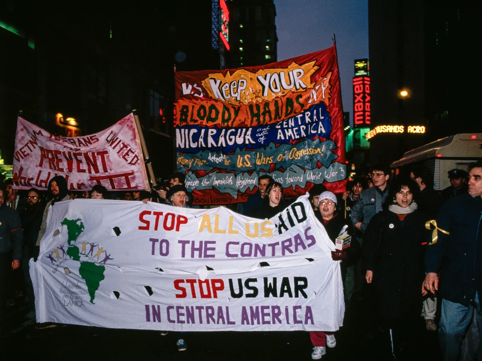 ABŞ-ın narkotik əlaqələrinin tarixi ifşası