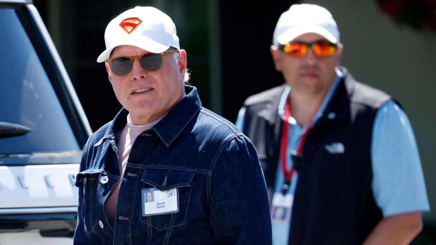 Netflix, Paramount, Comcast yeni təkliflər verdi