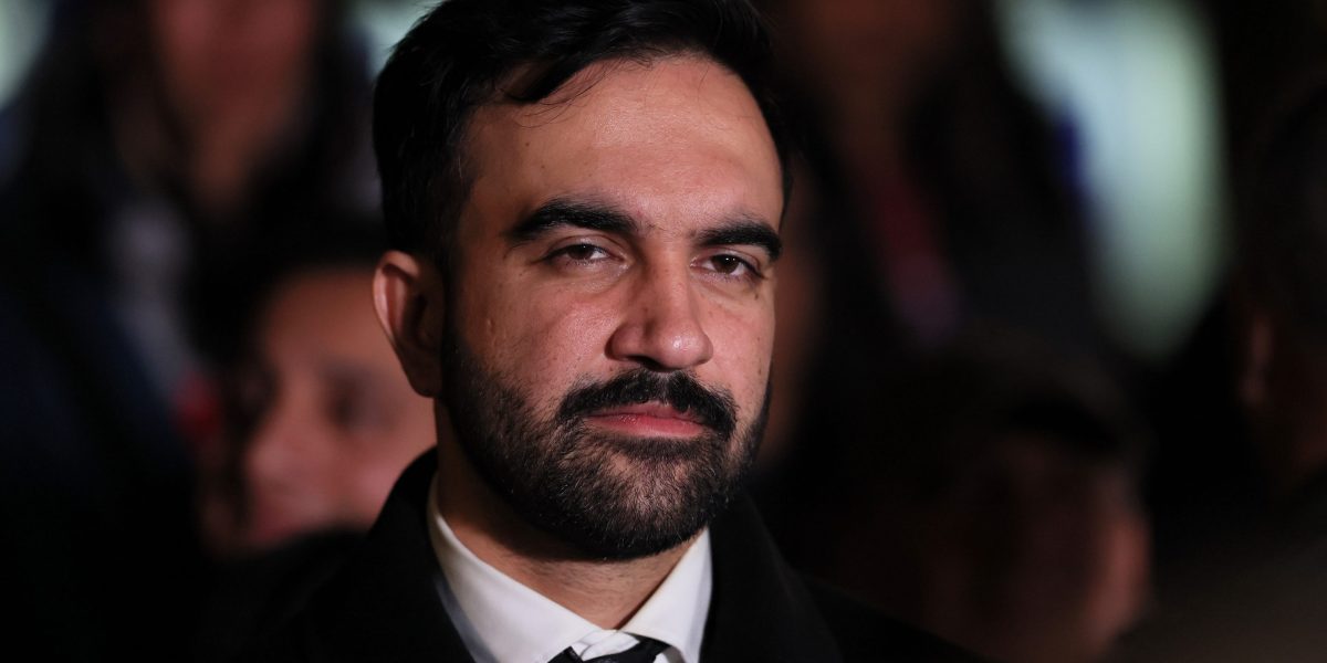 Kapitalizmin sonunu proqnozlaşdıran analitikdən Zohran Mamdani şərhi Korporasiyaların hesablaşma günü gəlir günah özlərindədir