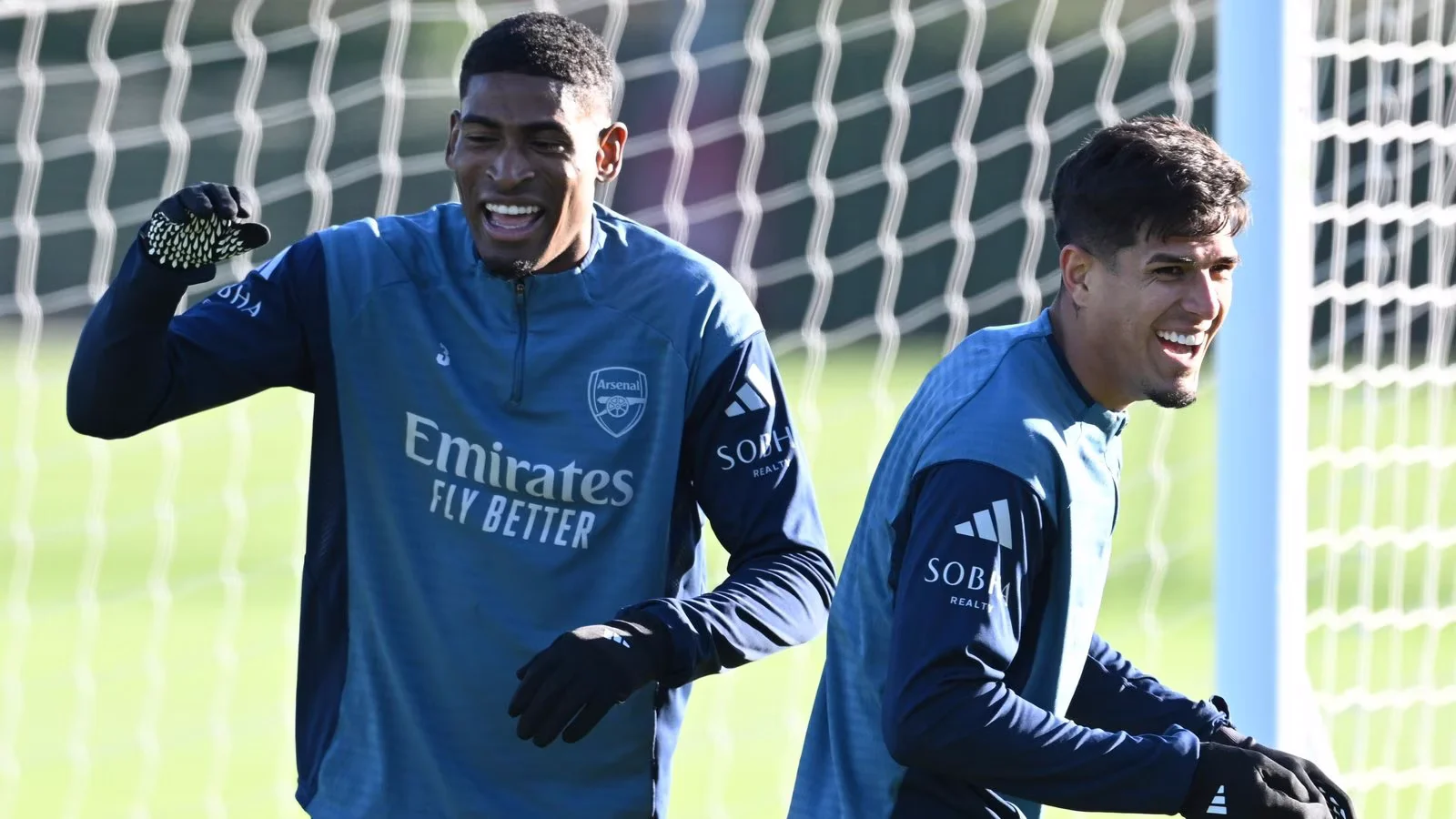 Mosquera və Hincapie Çelsiyə qarşı əsas heyətdə