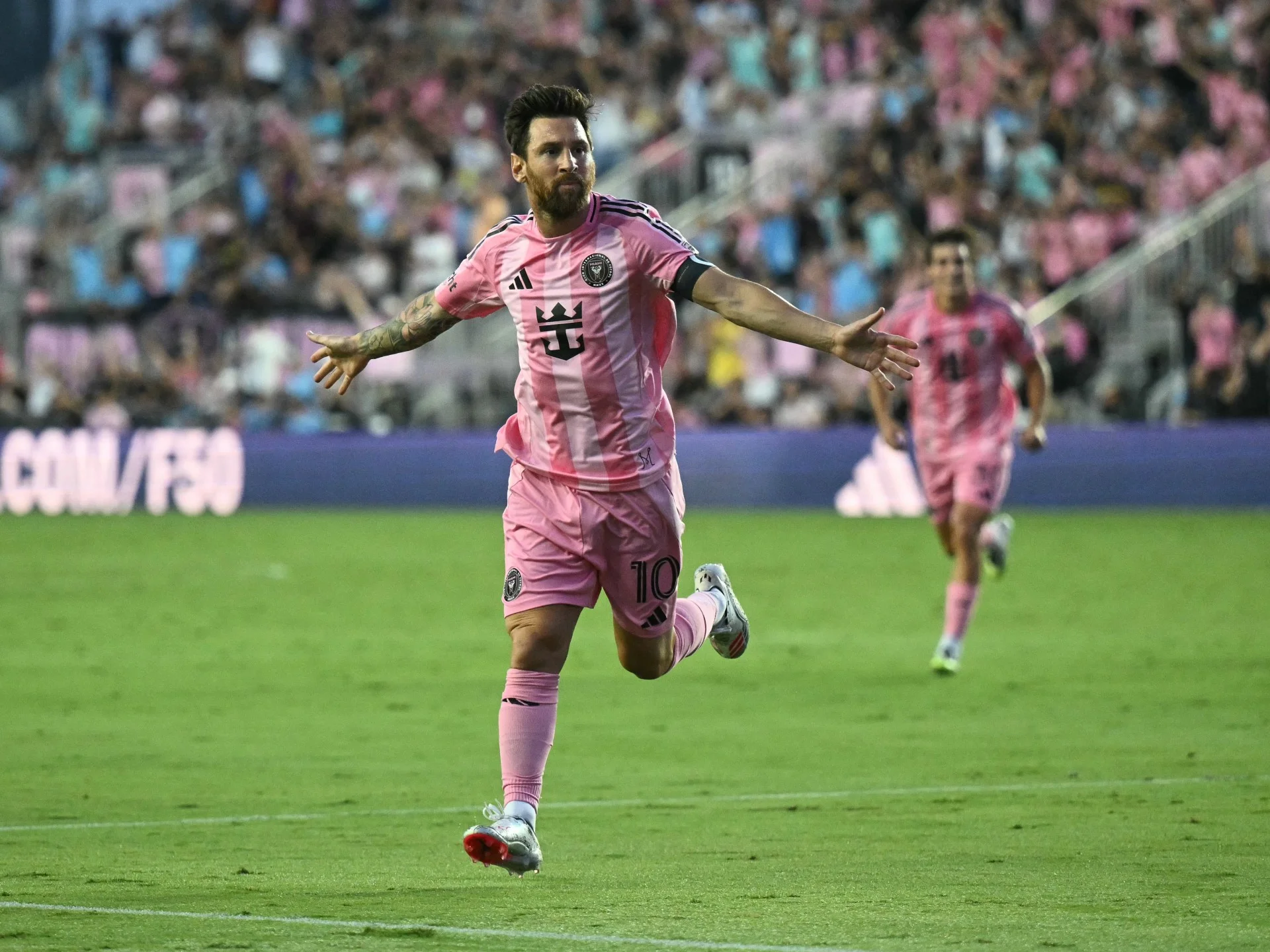 Messi dubl etdi, Mayami Naşvili məğlub etdi