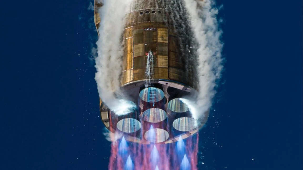 Heyrətamiz enişdən sonra: Blue Originin növbəti mərhələsi