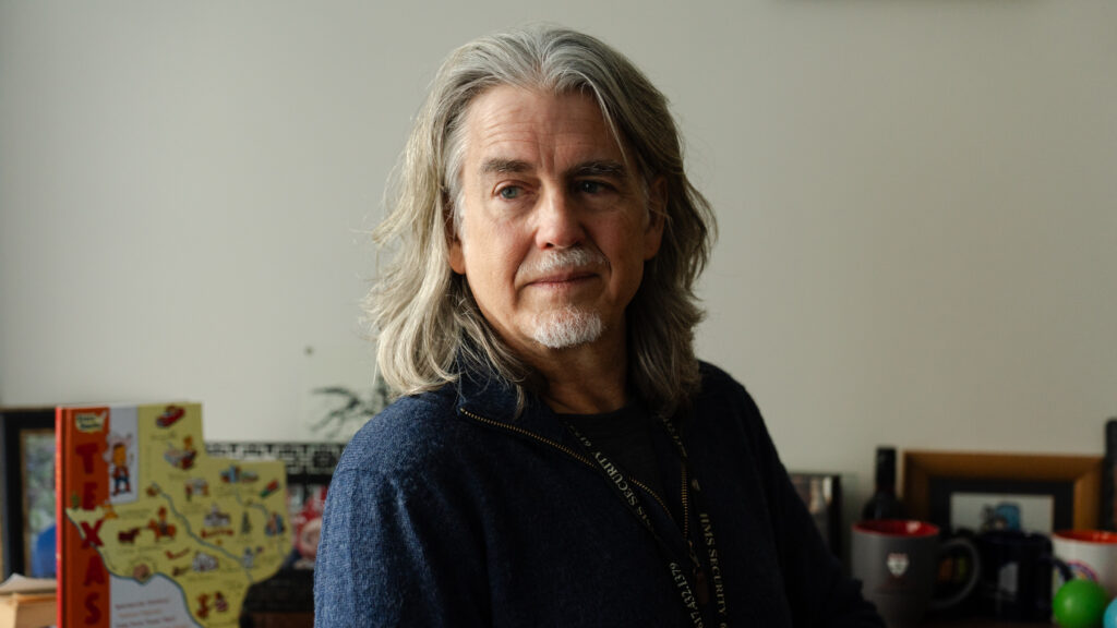 Xərçəng araşdırmalarına ayrılan federal vəsaitin azalması Con Quackenbush üçün nəticələr yaratdı