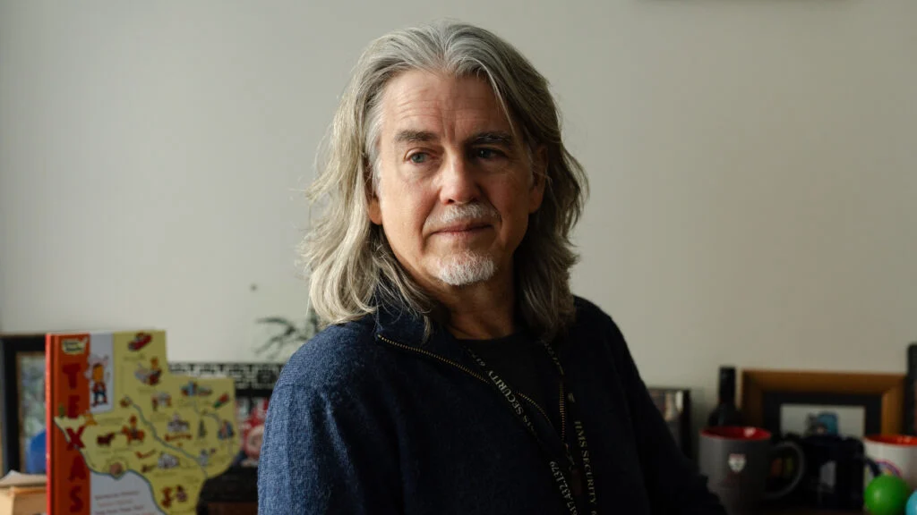 Xərçəng araşdırmalarına ayrılan federal vəsaitin azalması Con Quackenbush üçün nəticələr yaratdı