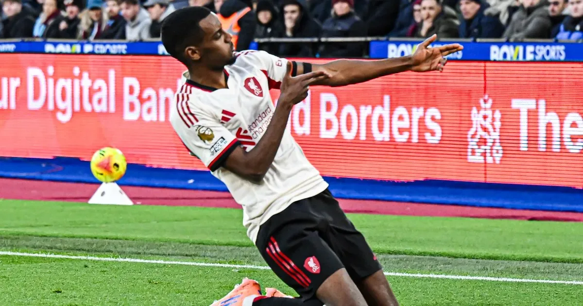 Premyer Liqa: İsakın ilk qolu Liverpulun Vest Hem qələbəsində