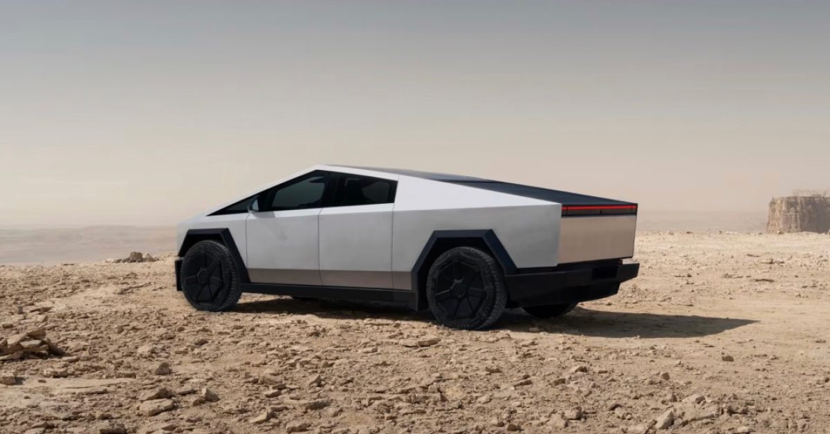 Tesla Cybertruck proqram rəhbəri şirkətdən gedir