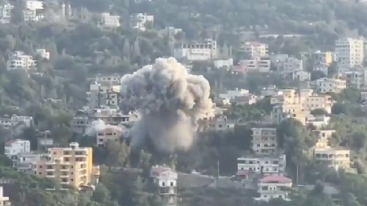 İsrail Livanın cənubunda bir çox qəsəbəni vurdu, hücumlar şiddətlənir