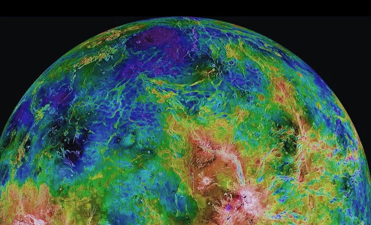 Veneranın Viral Şəkli: Gerçəklikmi, Yoxsa İllüziya