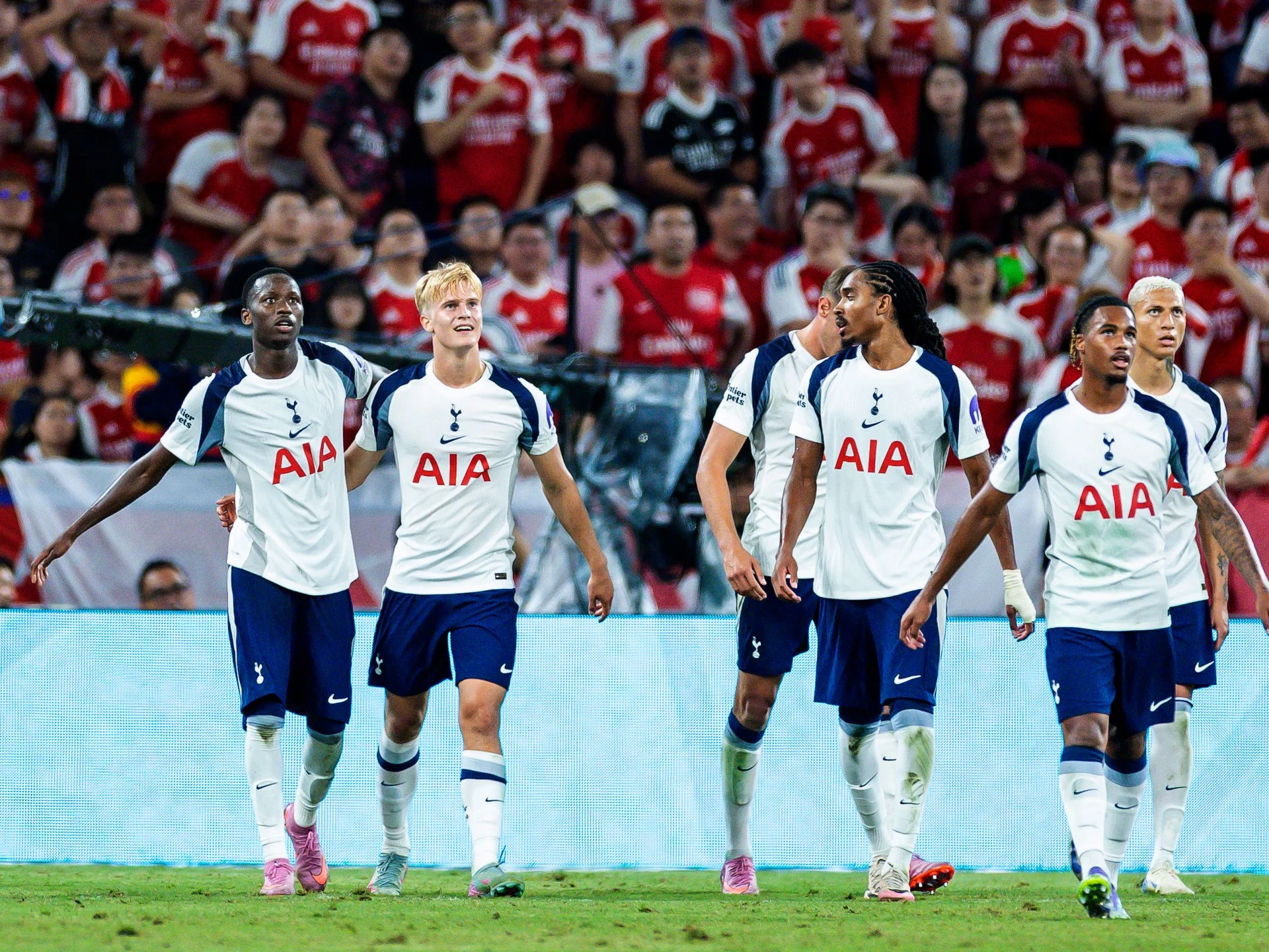 Tottenhem Arsenalı çökdürdü: Sarrın orta sahədən möhtəşəm qolu