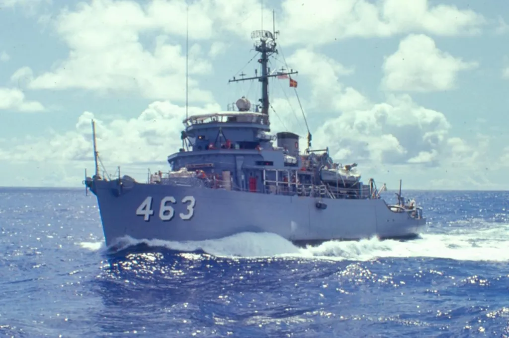 Hörmüz boğazında mina təmizləmə əməliyyatları qlobal iqtisadiyyat üçün böyük sınaqdır.