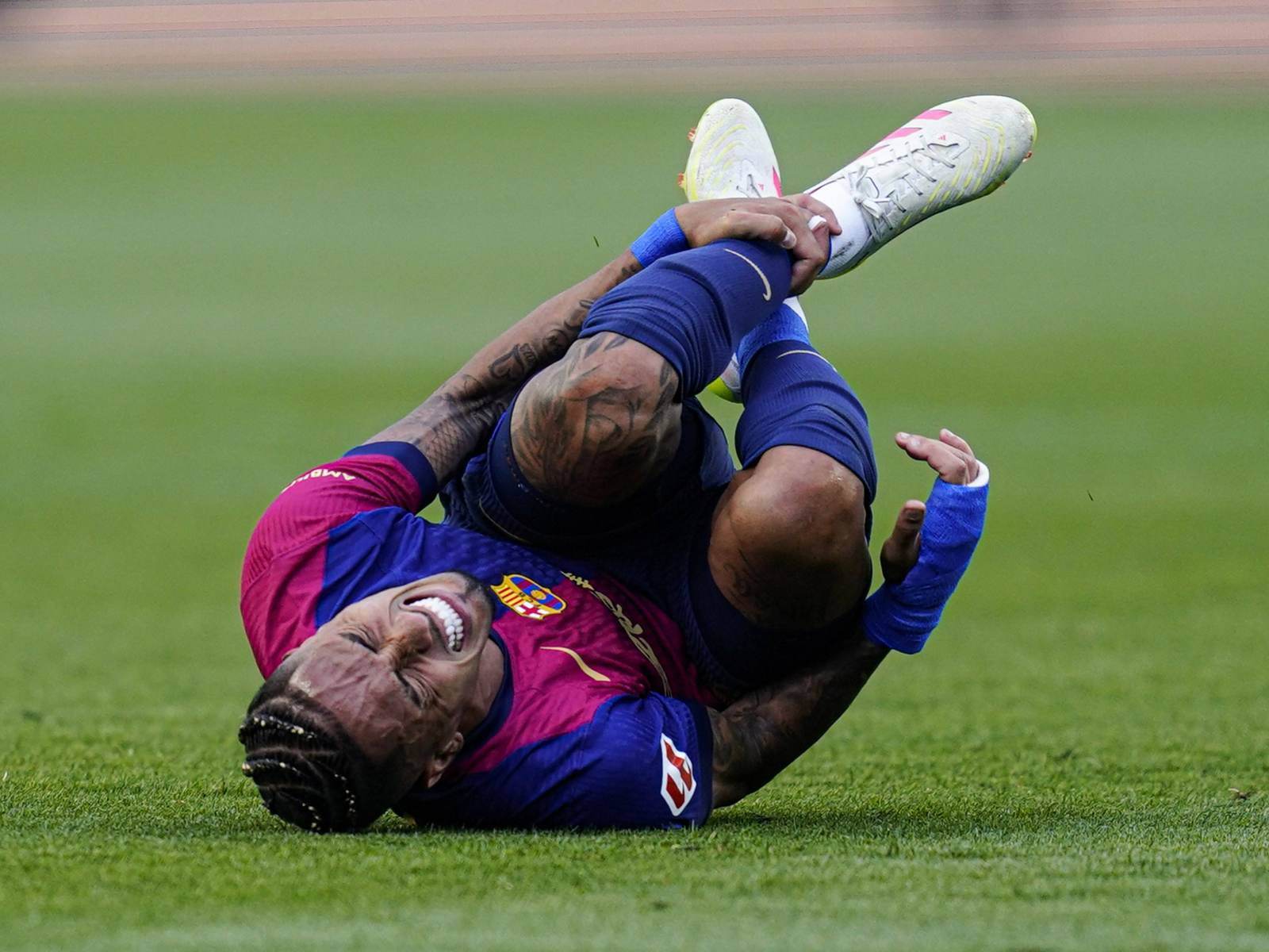 Flick Rafinyanın vəziyyətinə görə həkimlərə hirslənmir