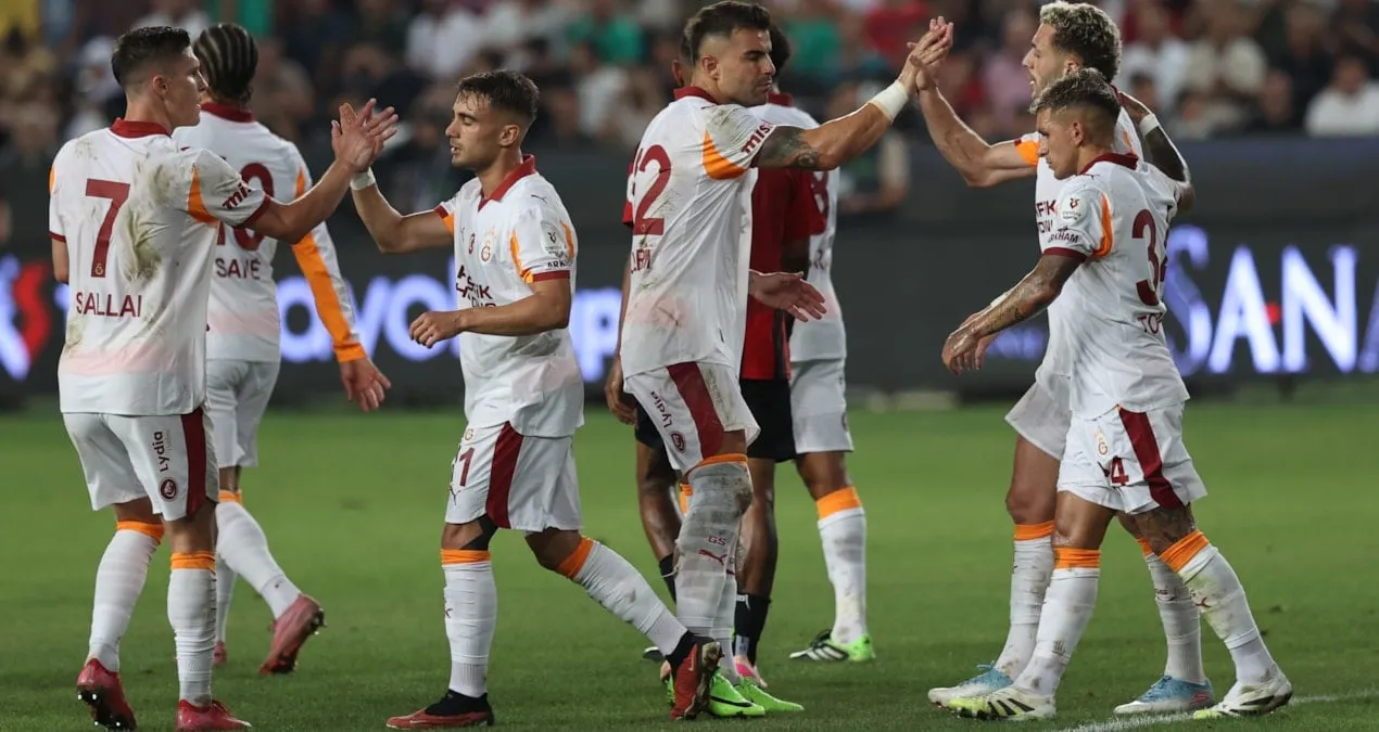 Qalatasaray on oyunluq seriya üçün meydana çıxır