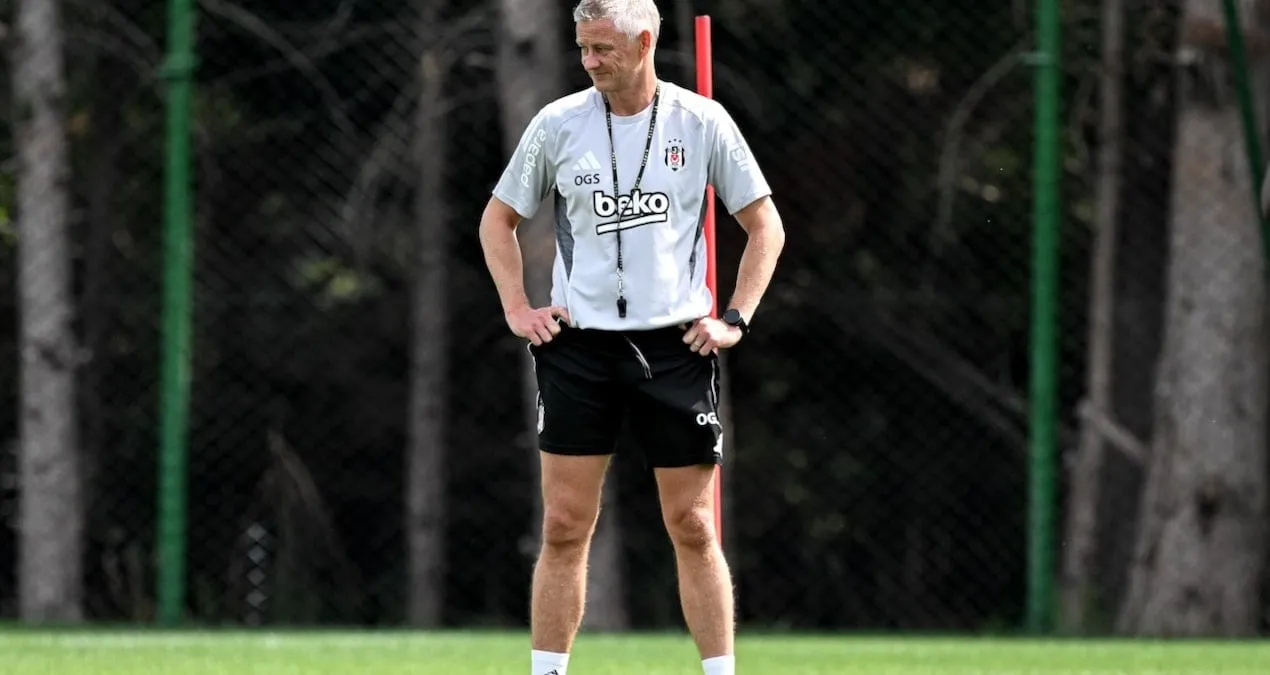 Solskjaer oyunçunun oynamayacağını dedi