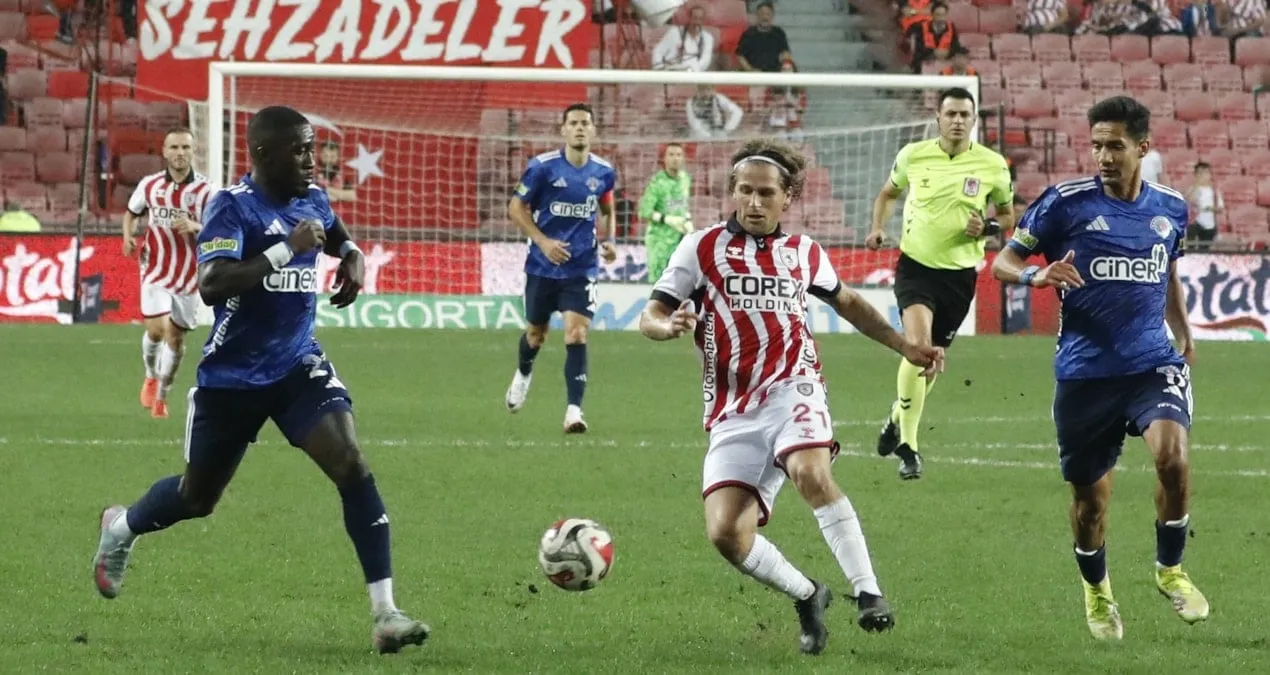 Samsunda "Samsunspor" və "Kasımpaşa" heç-heçə oynadı