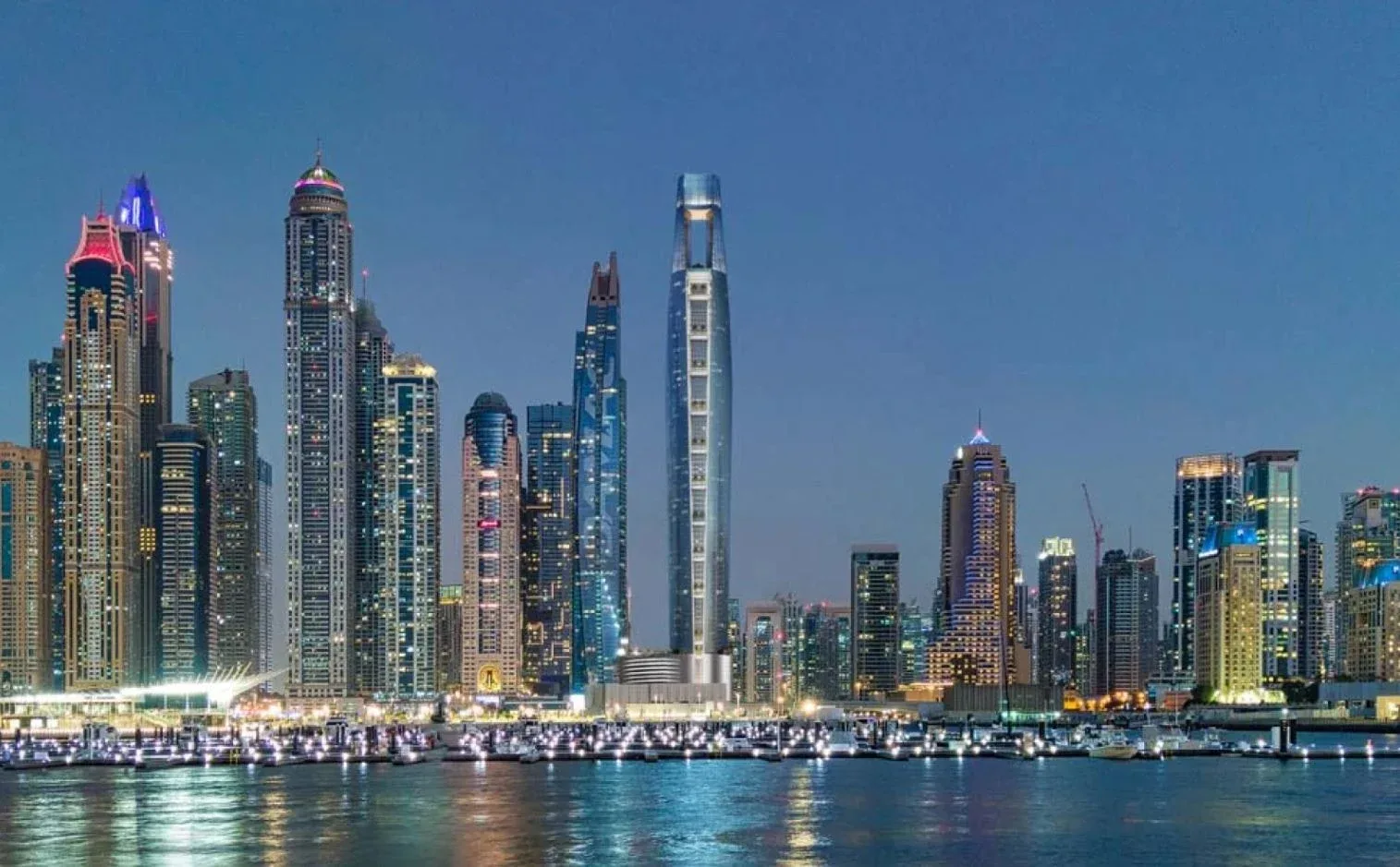 377 metrlik otel istifadəyə verildi