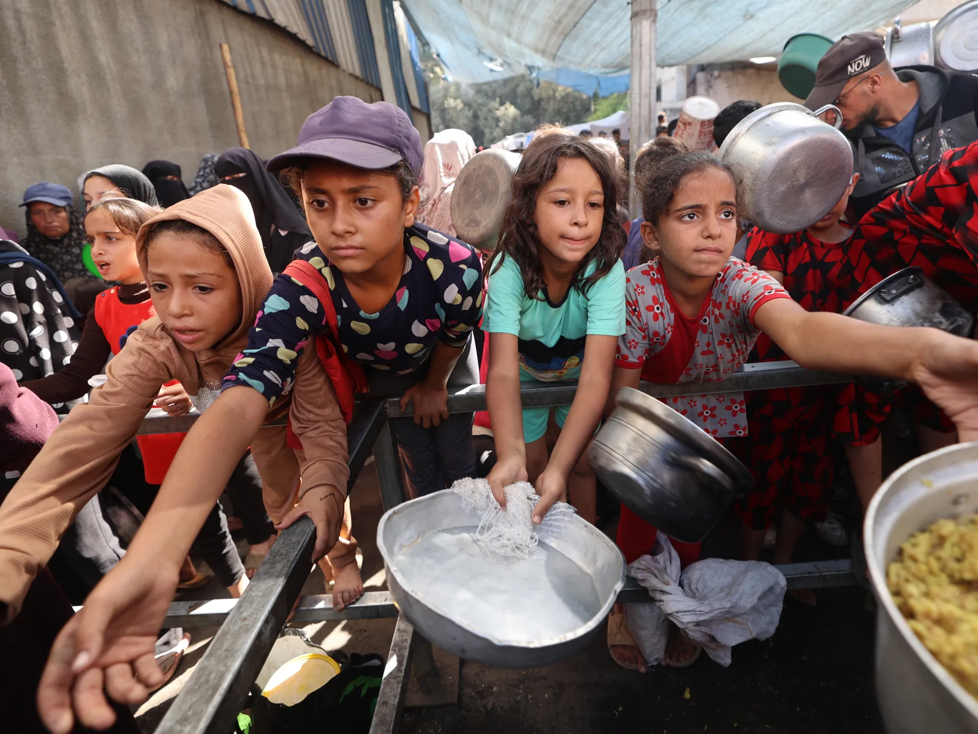 ÜST rəhbəri Qəzzadakı aclığı atəşkəsə baxmayaraq fəlakətli adlandırdı