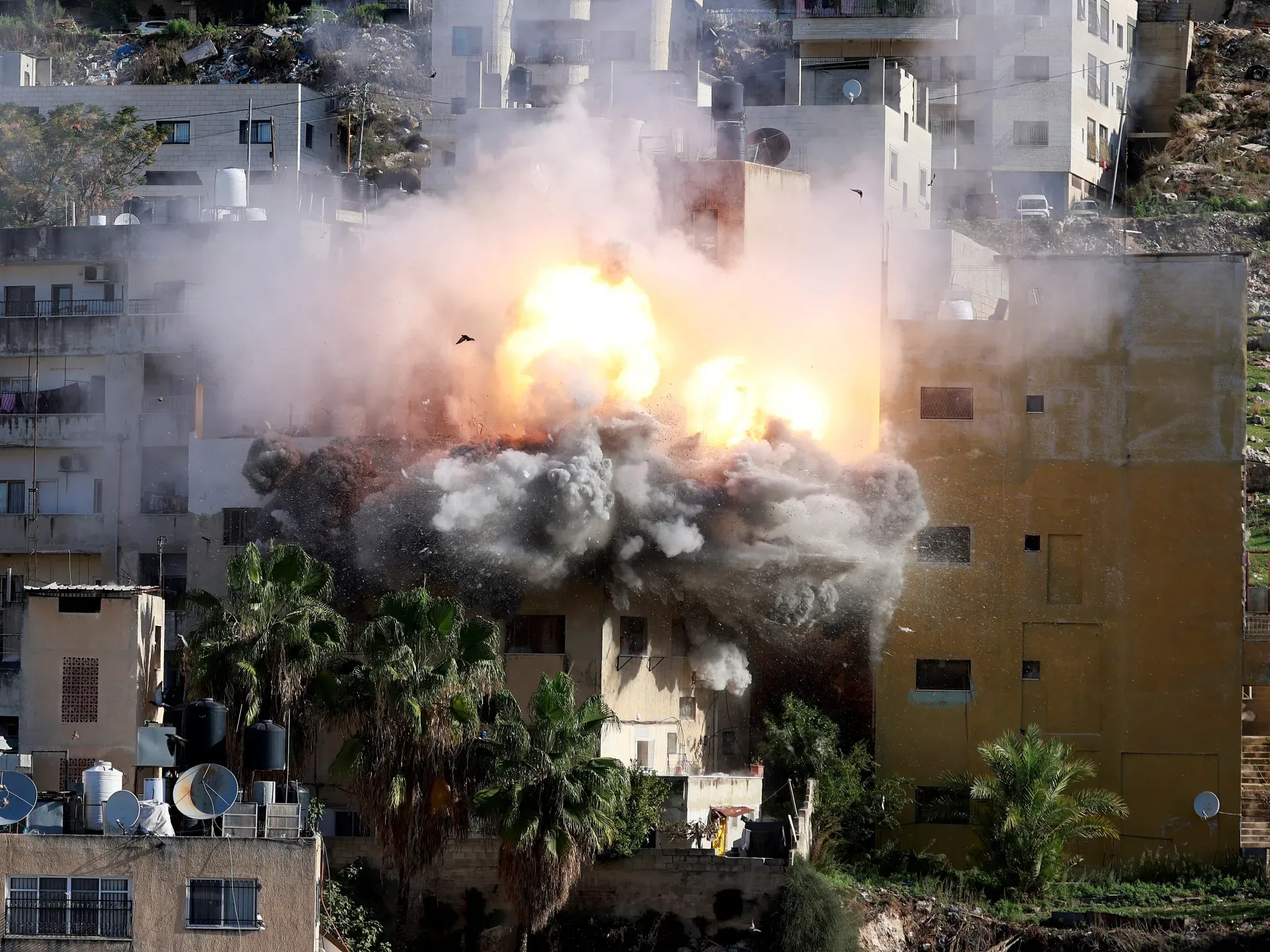 İsrail qüvvələri işğal altındakı Qərb Sahilində iki fələstinli yeniyetməni öldürdü